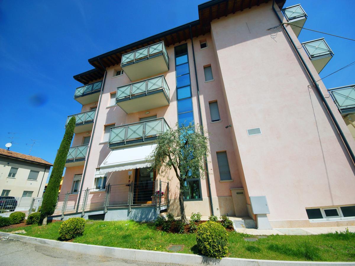 Hotel Clarin 14 By Dori Peschiera del Garda Exterior foto