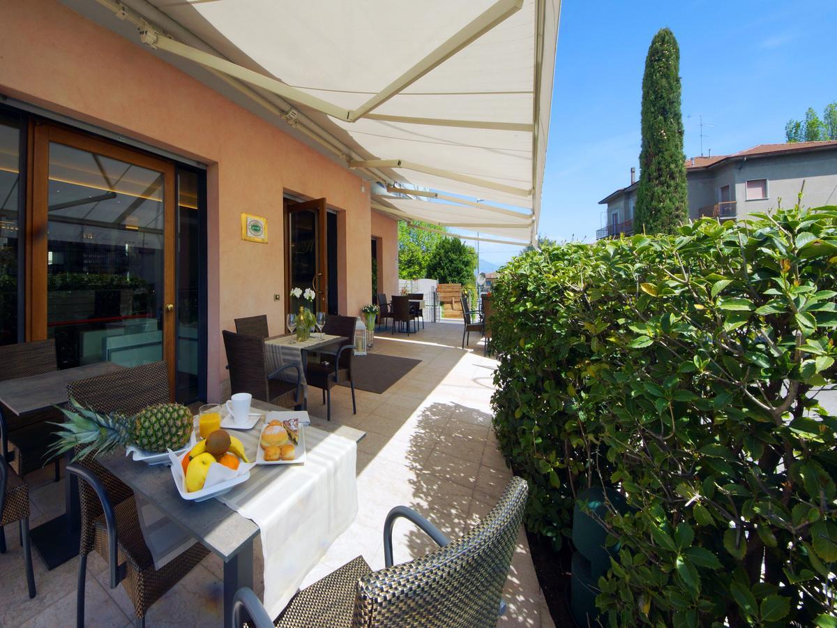 Hotel Clarin 14 By Dori Peschiera del Garda Exterior foto